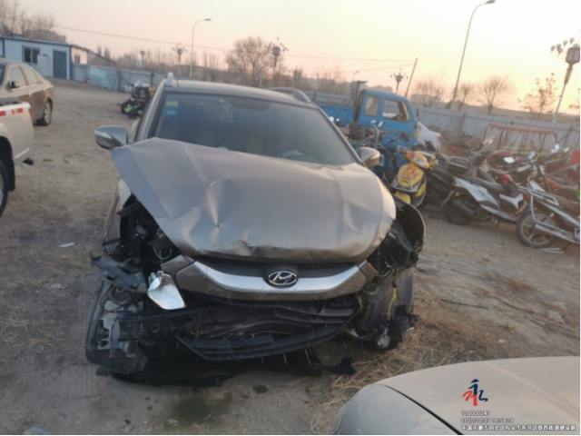 现代北京现代ix352010款 2.4L 自动四驱领航版GLS