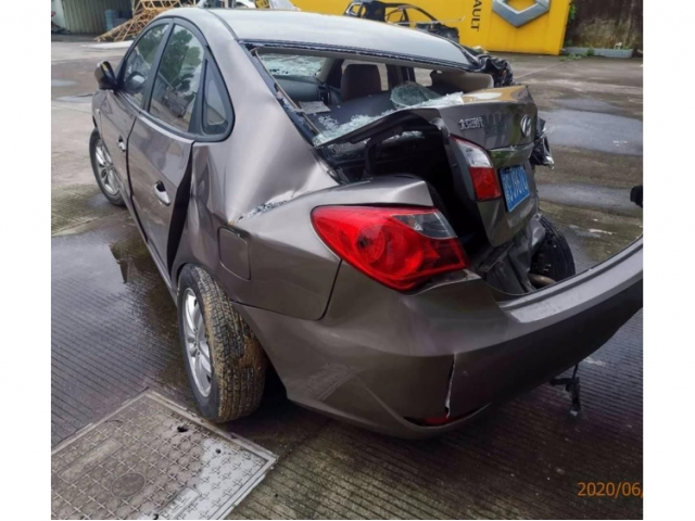 现代悦动2011款 1.6L 自动舒适型