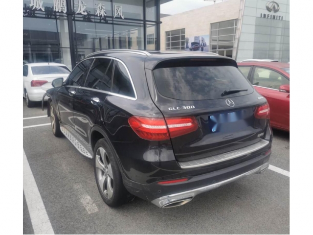 奔驰奔驰GLC2016款 GLC 300 4MATIC 豪华型