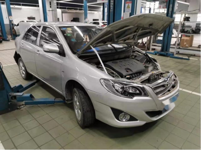 丰田花冠2013款 1.6L 自动豪华版