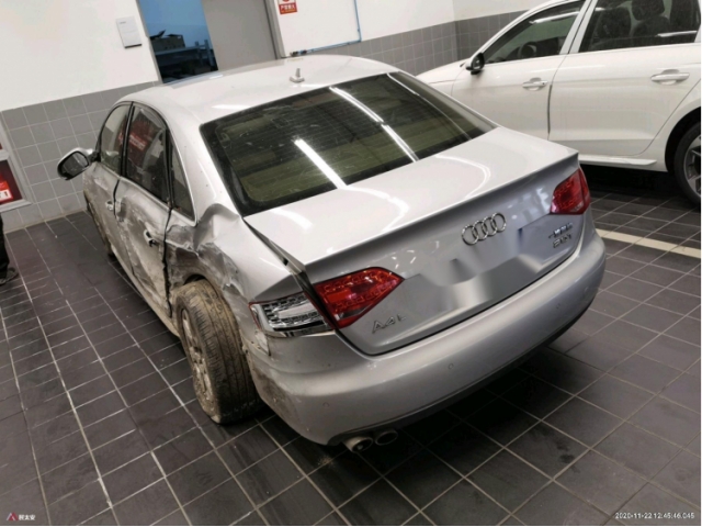 奥迪奥迪A4L2009款 2.0 TFSI 标准型