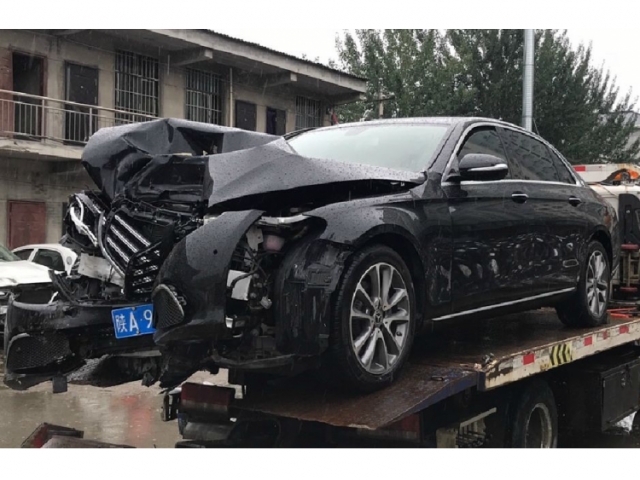 奔驰奔驰E级2015款 E 260 L 运动型