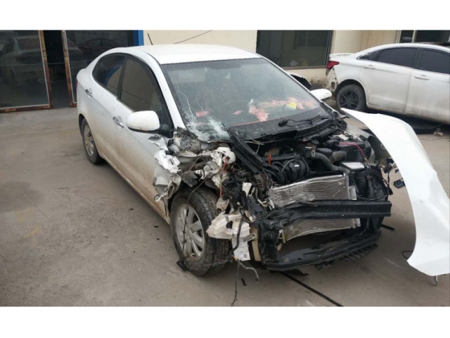起亚起亚K22015款 三厢 1.4L MT GLS