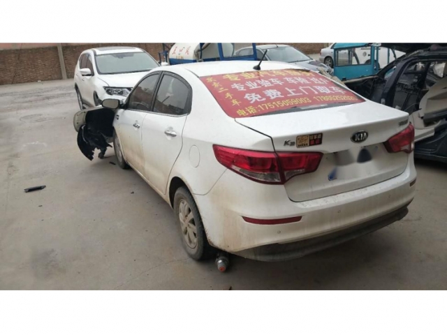 起亚起亚K22015款 三厢 1.4L MT GLS