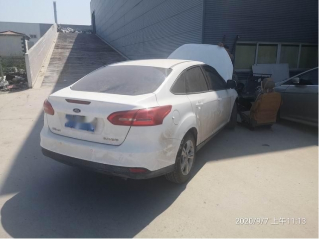 福特福克斯2015款 三厢 1.6L 手动舒适型