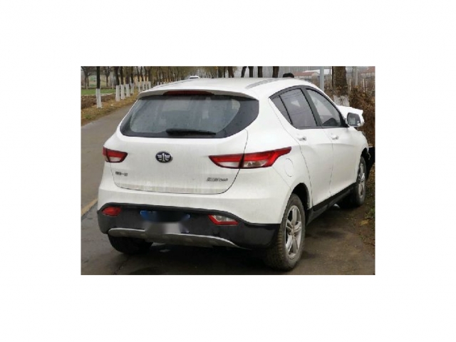 一汽骏派D602016款 1.5L 手动标准型