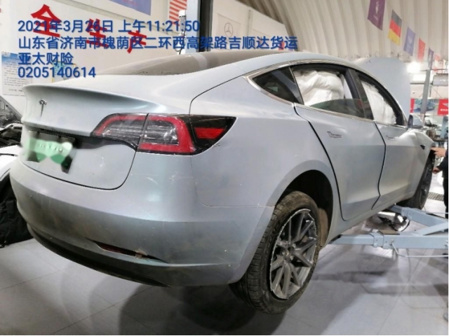 特斯拉Model 3