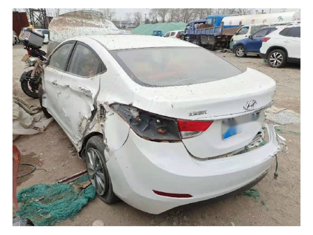 现代朗动2012款 1.6L 手动领先型