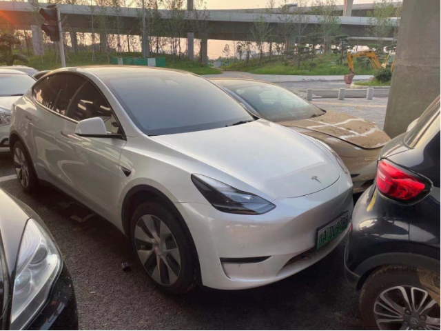 特斯拉Model 3