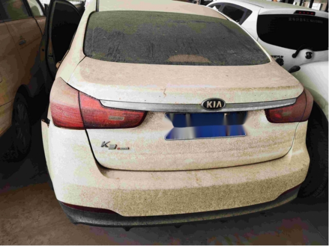 起亚起亚K32013款 1.6L 手动GLS