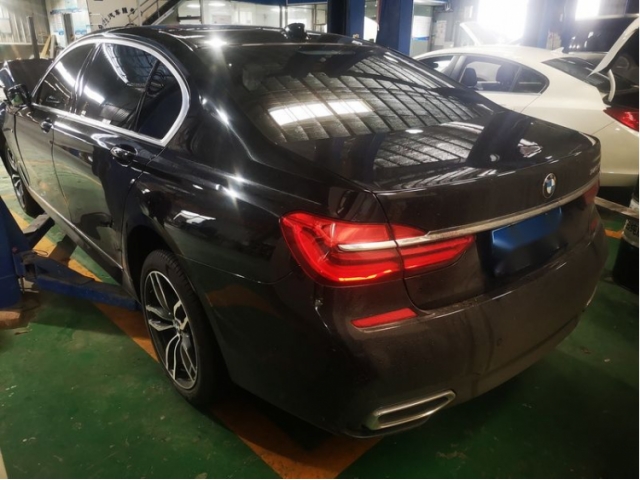 宝马宝马7系2017款 740Li 领先型