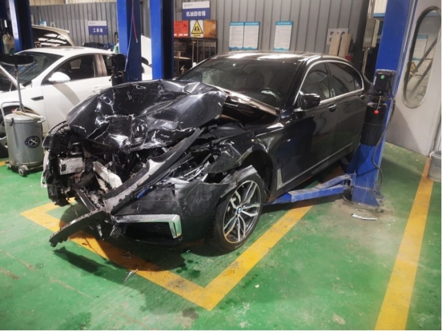 宝马宝马7系2017款 740Li 领先型