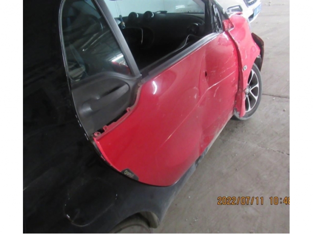 smartsmart fortwo2015款 1.0L 52千瓦硬顶激情版