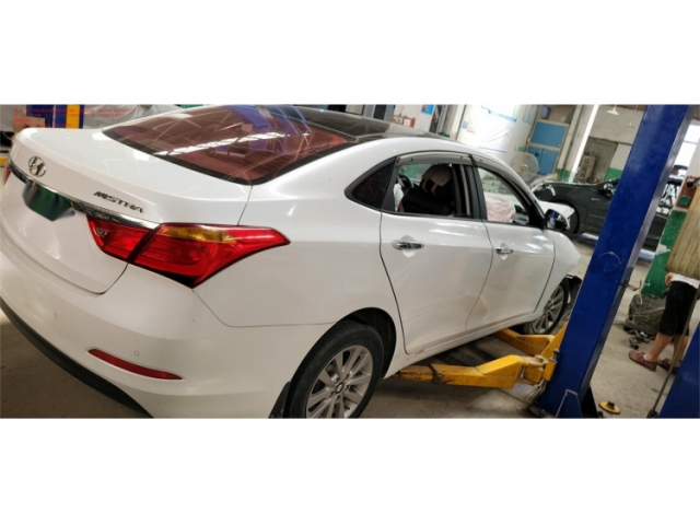 现代名图2014款 1.8L 自动智能型GLS