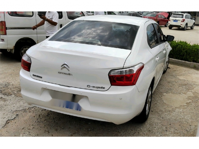 雪铁龙爱丽舍2014款 1.6L 自动豪华型