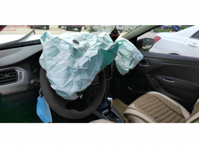 雪铁龙爱丽舍2014款 1.6L 自动豪华型