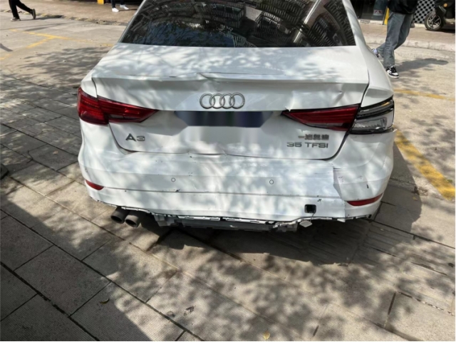 奥迪奥迪A3奥迪A3 2018款 30周年年型 Limousine 40 TFSI 运动型