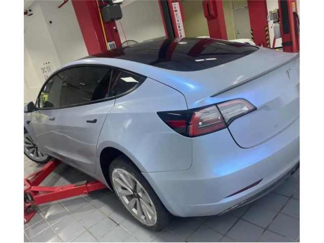 特斯拉Model 3