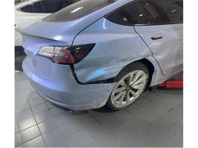 特斯拉Model 3