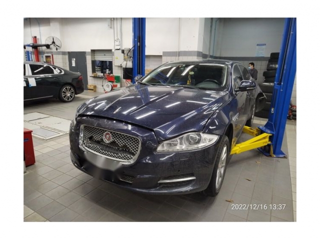 捷豹捷豹XJ2014款 XJL 3.0 SC 两驱全景商务版