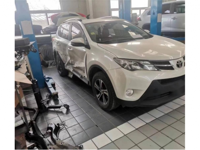 丰田RAV4荣放2015款 2.0L CVT两驱风尚版
