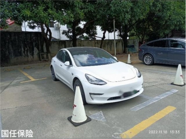 特斯拉Model 3
