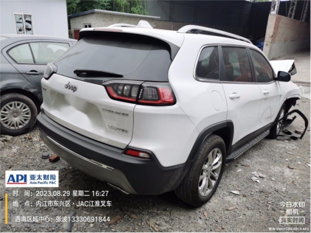 Jeep自由光