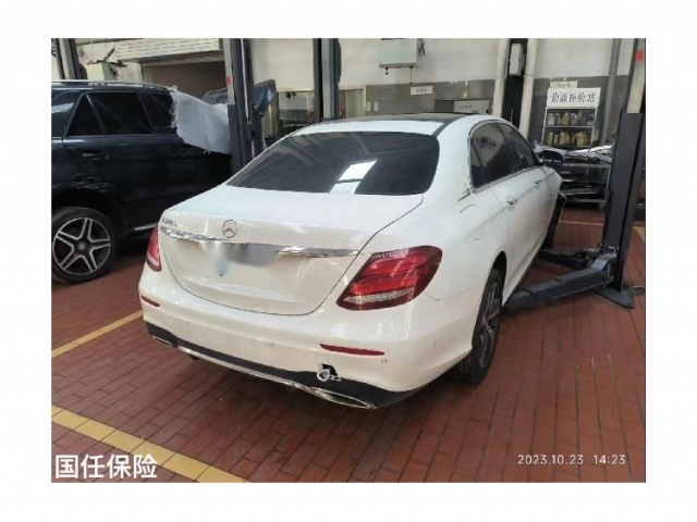 奔驰奔驰E级2017款 E 300 L 运动时尚型