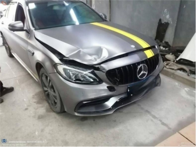奔驰奔驰C级2016款 C 200 L 运动型
