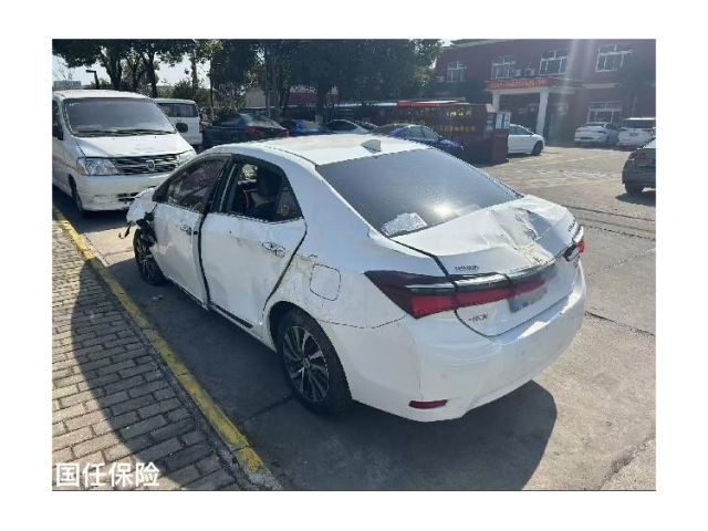 丰田卡罗拉2016款 双擎 1.8L CVT精英版