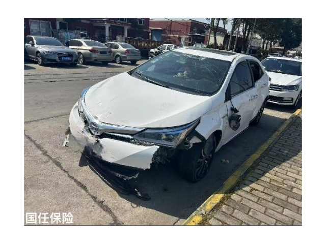丰田卡罗拉2016款 双擎 1.8L CVT精英版
