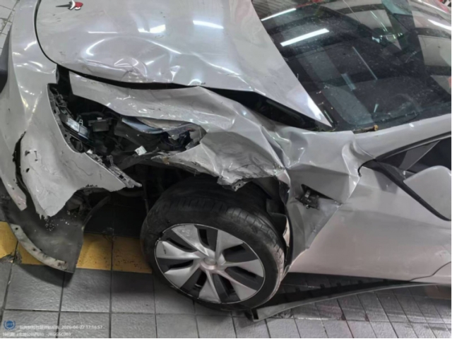 特斯拉Model 3